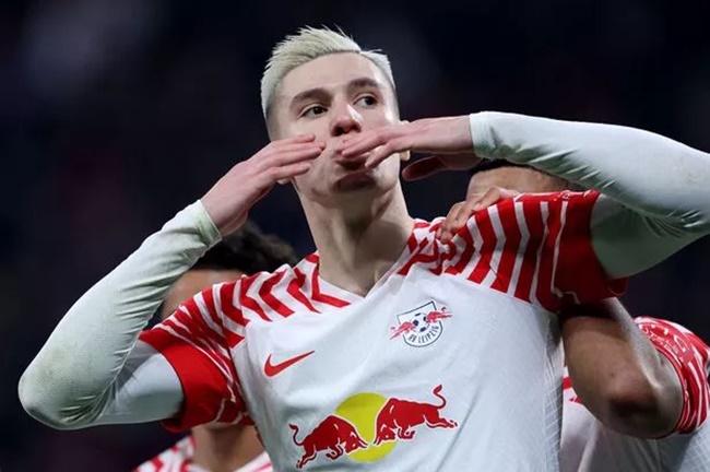 Rõ mức giá để Arsenal có được Benjamin Sesko